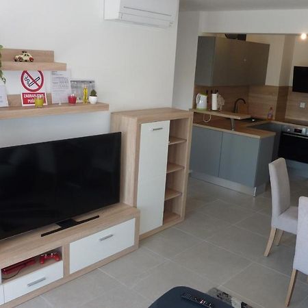 Apartment Jere With Private Parking Ζαντάρ Εξωτερικό φωτογραφία